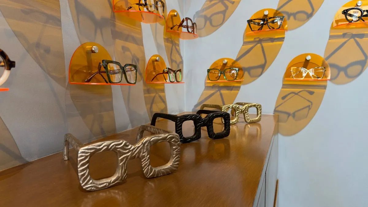 Las 6 Cosas que Debes Saber Antes de Comprar tus Lentes / Armazones - ClaroOscuro Lentes y Armazones