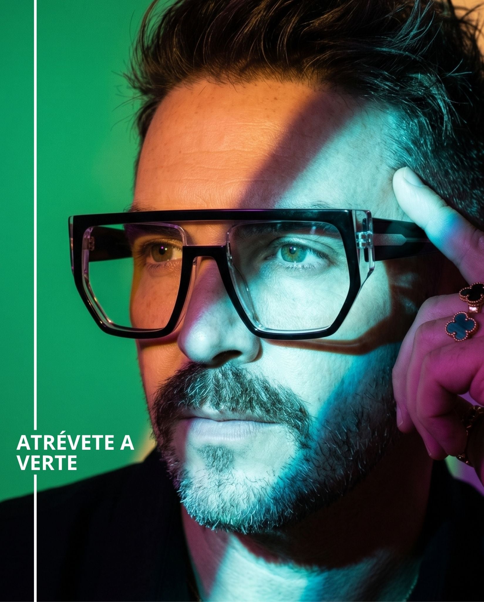PHANTOM. Lentes para hombre graduados oversized tipo aviador en acetato negro y transparente, con doble puente y diseño geométrico de inspiración contemporánea. Un armazón moderno, elegante y de gran impacto visual.